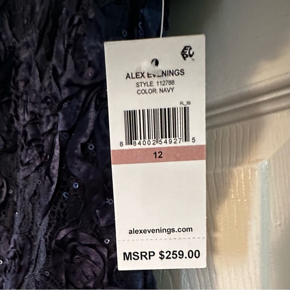 Alex
Evenings
Embellished
Gown Dress size 12 14 Navy Blue or 14P petite - Picture 15 of 16